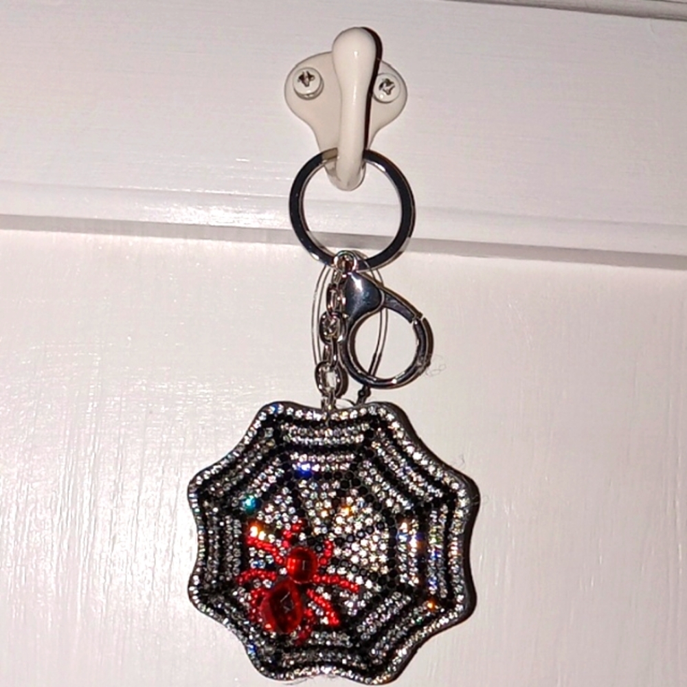 Sparkling Spider Web Halloween Keychain 🕷🕷🕸🕸